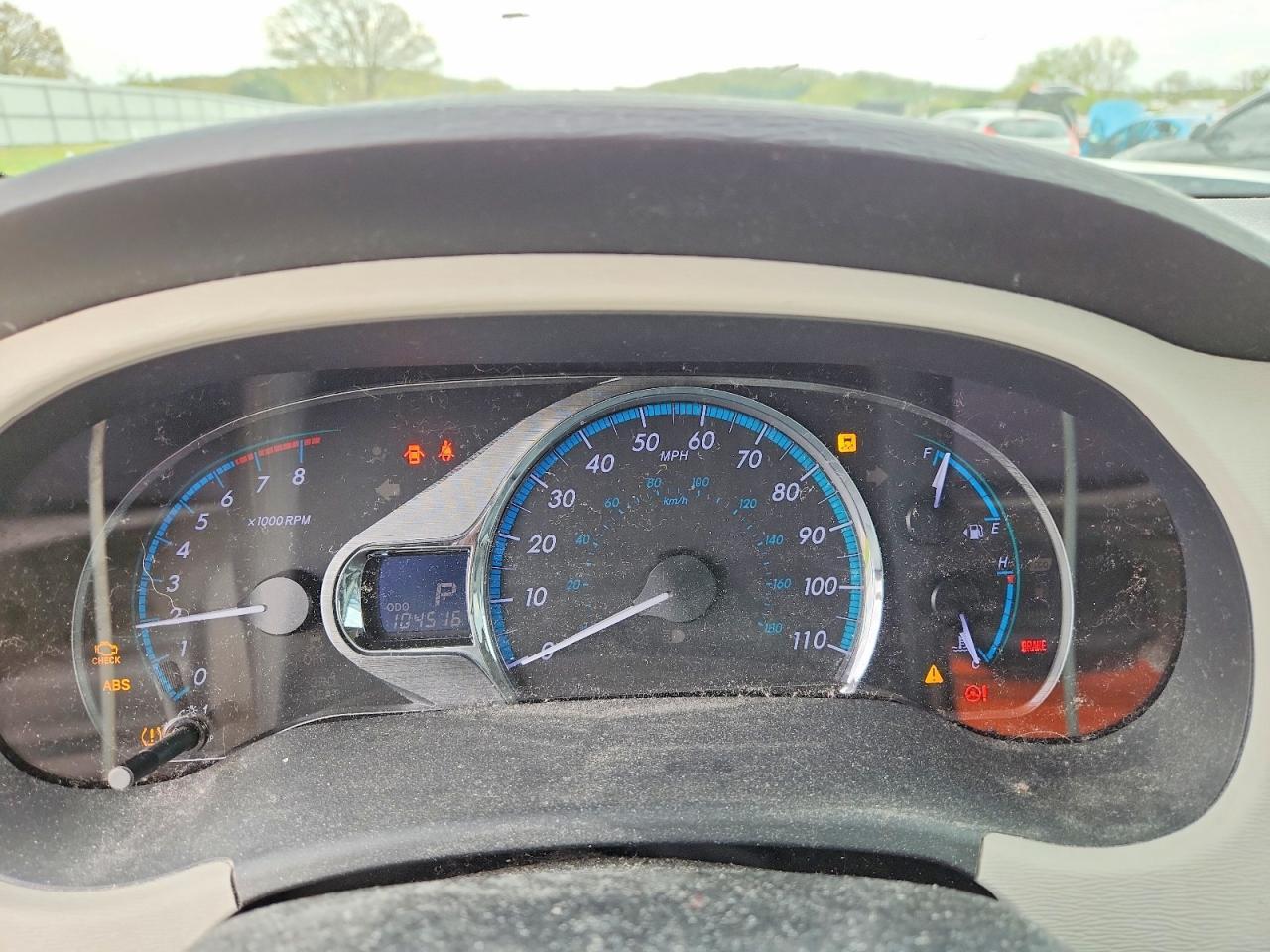 2011 TOYOTA SIENNA