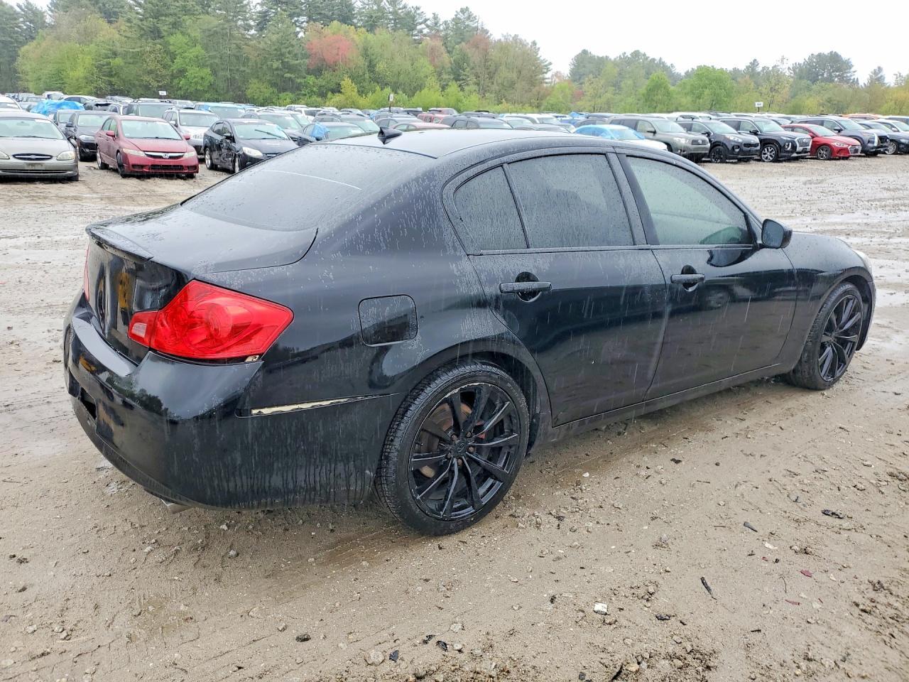 2011 INFINITI G25