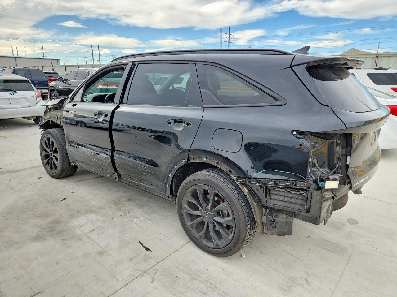 2023 KIA SORENTO