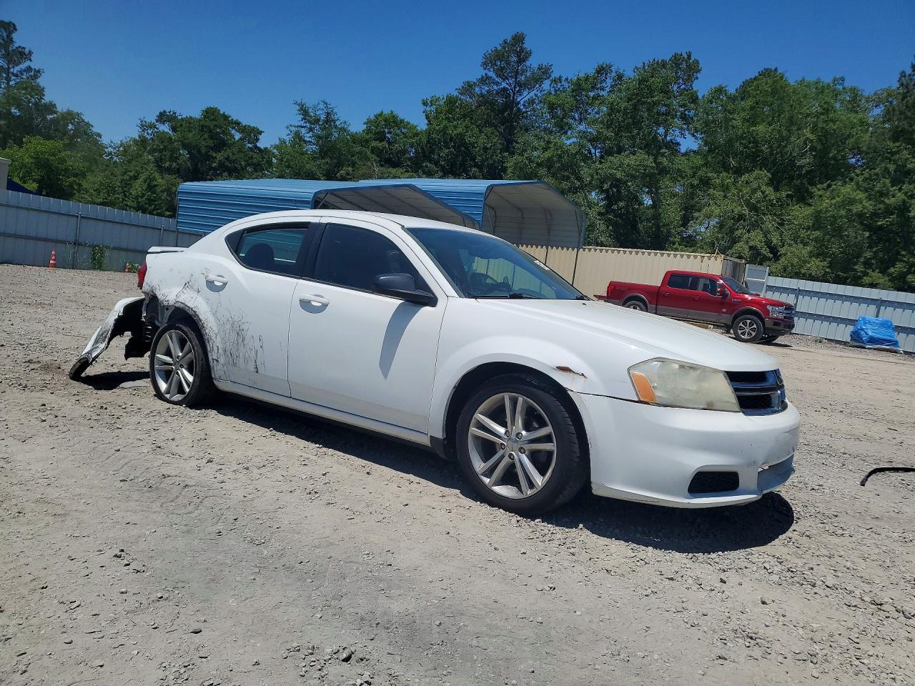2013 DODGE Avenger