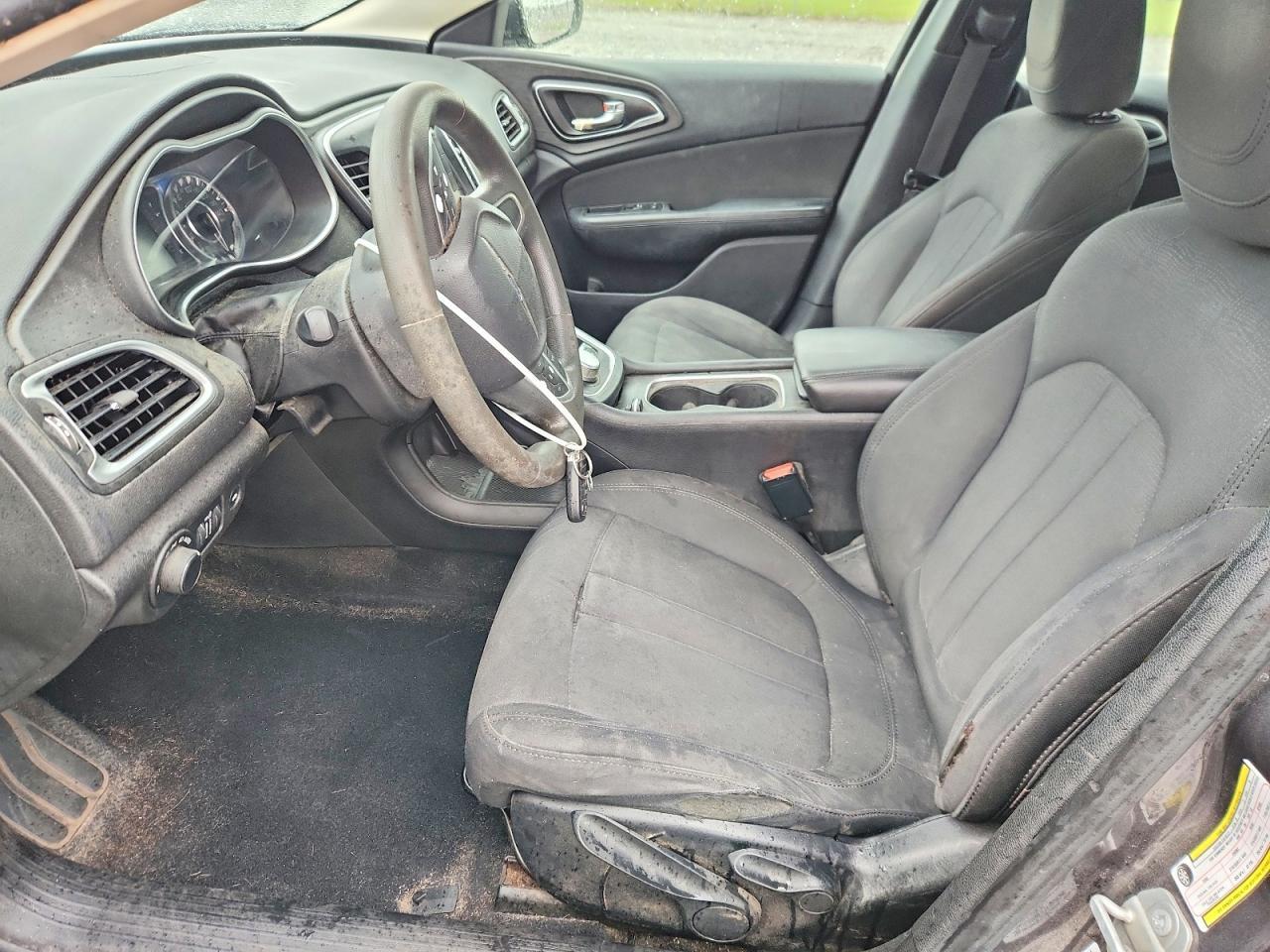 2016 CHRYSLER 200