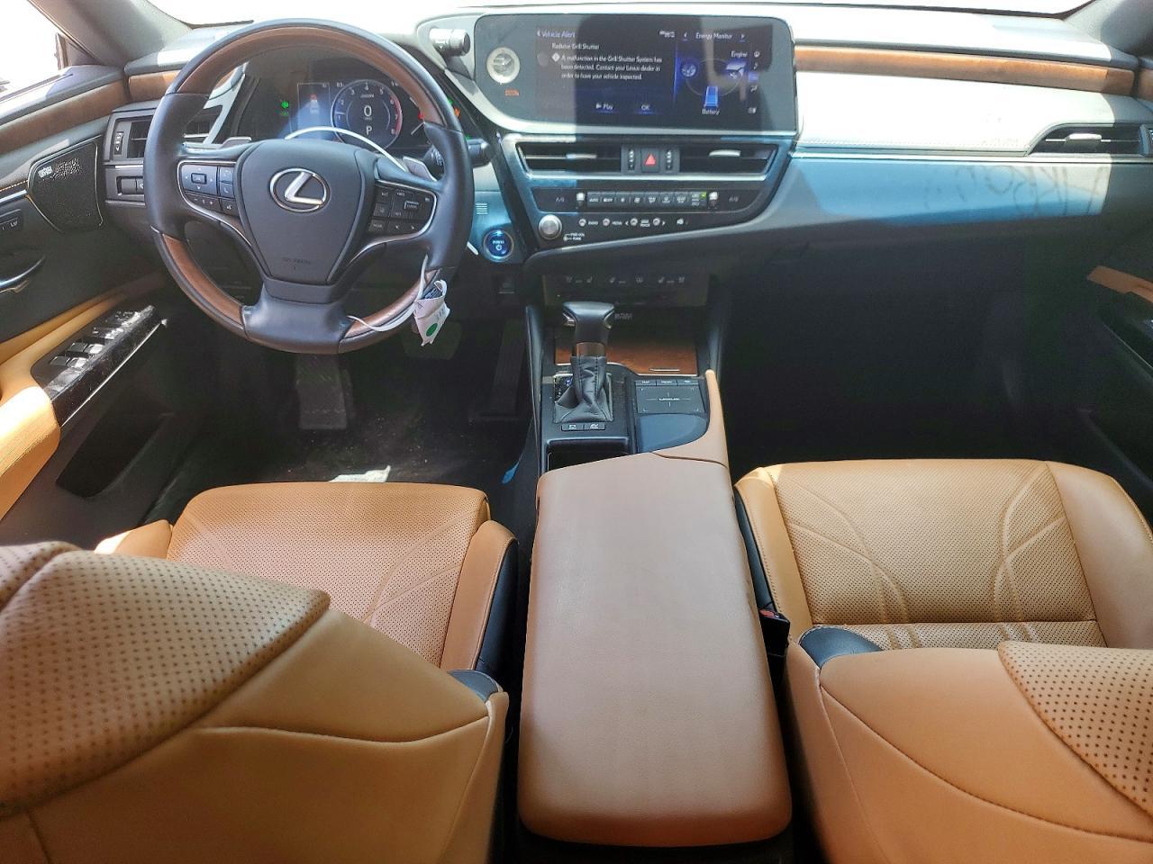 2022 LEXUS ES 300H