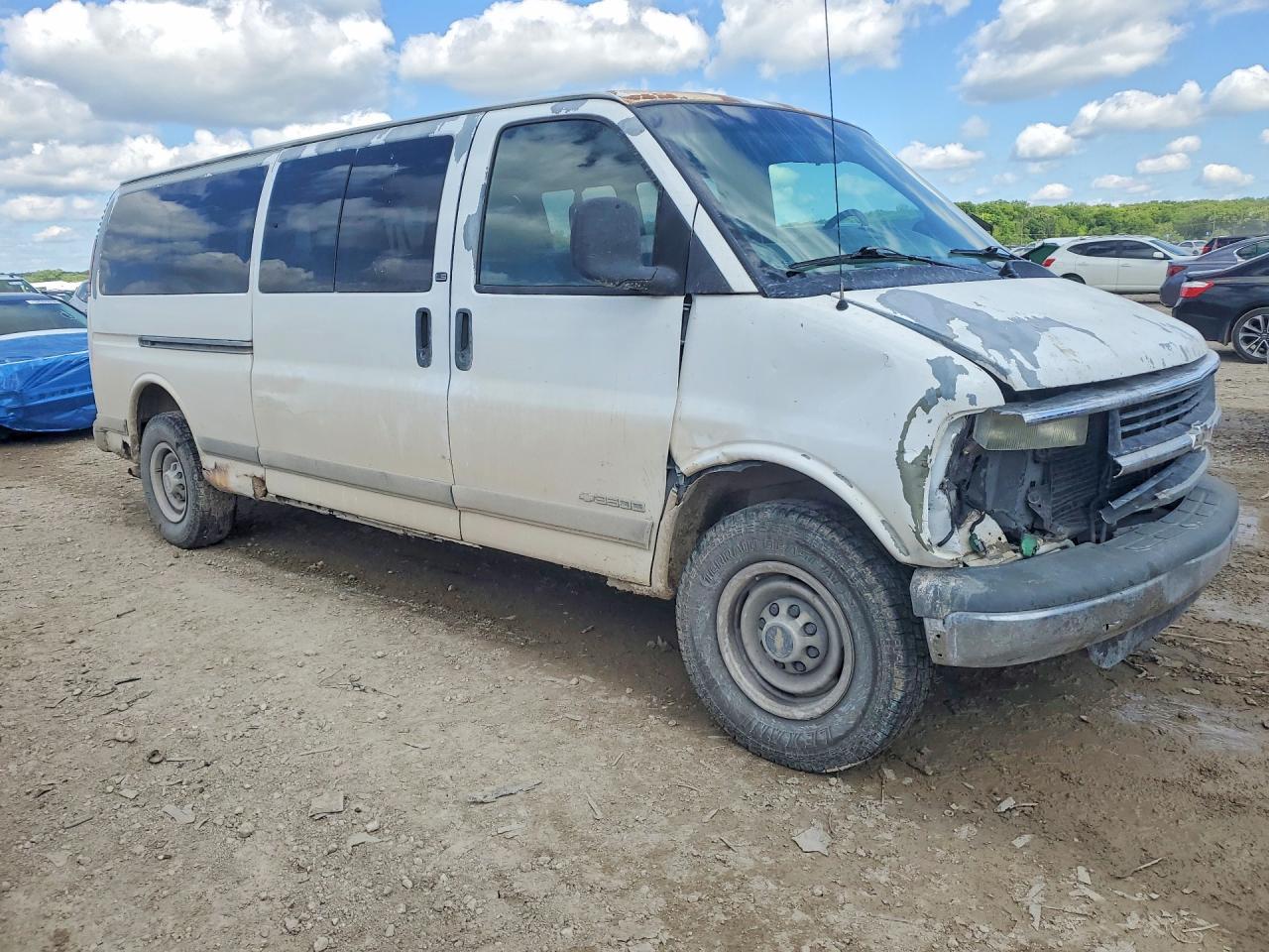2001 CHEVROLET Express 3500