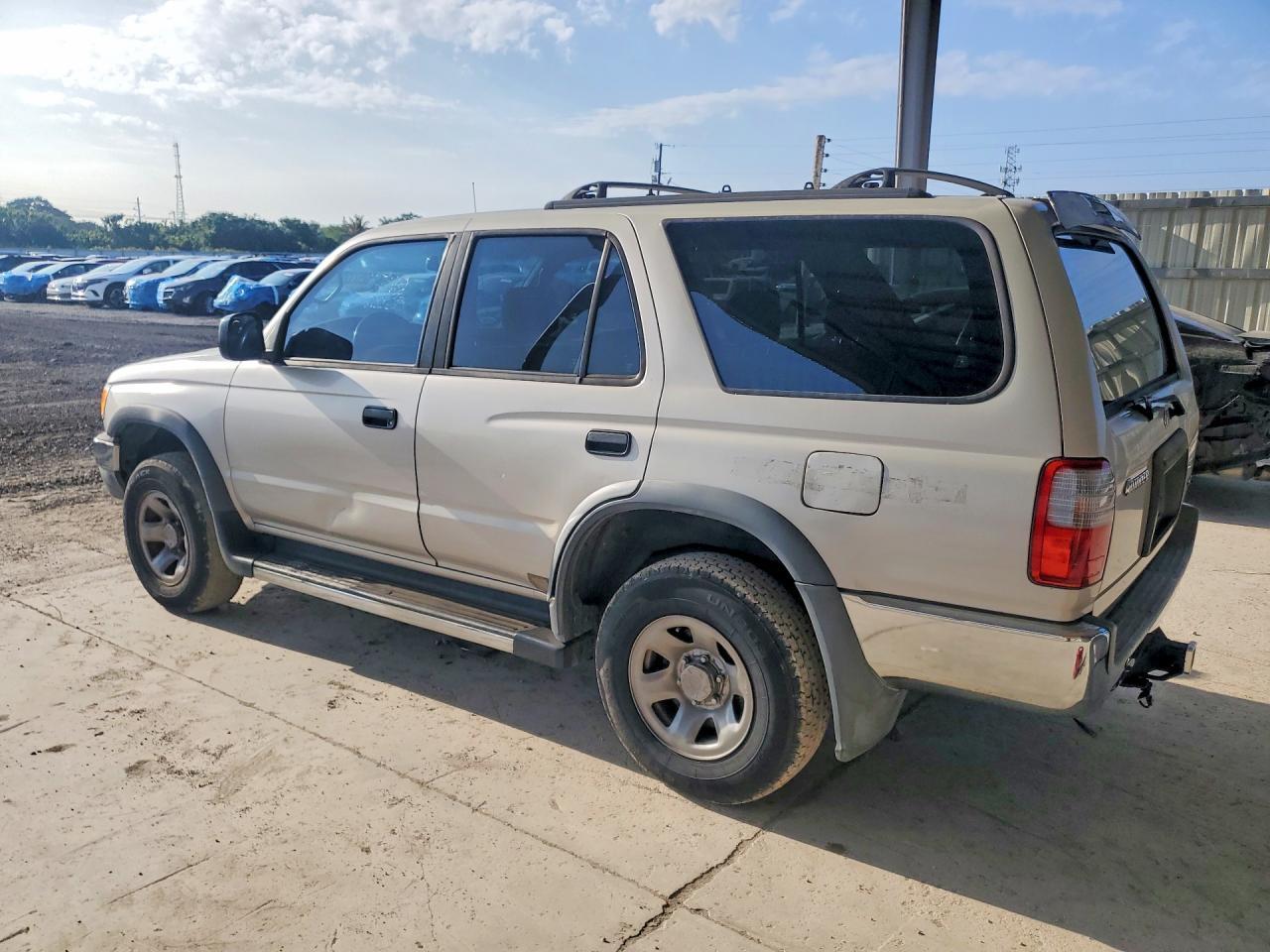 2000 TOYOTA 4Runner