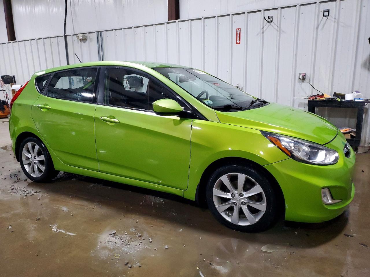 2012 HYUNDAI ACCENT