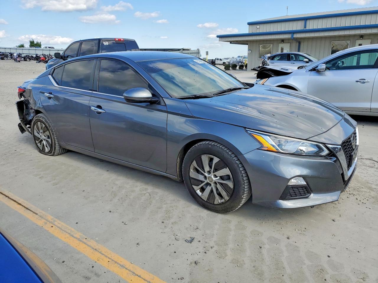 2020 NISSAN ALTIMA