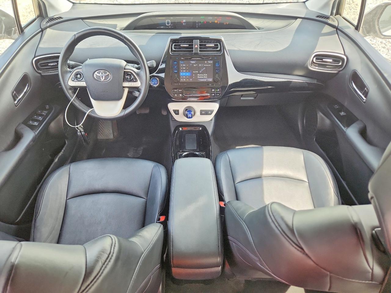 2017 TOYOTA PRIUS