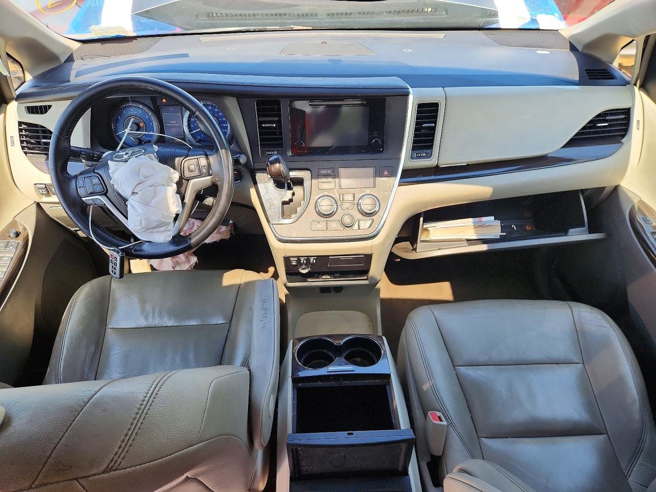 2015 TOYOTA SIENNA