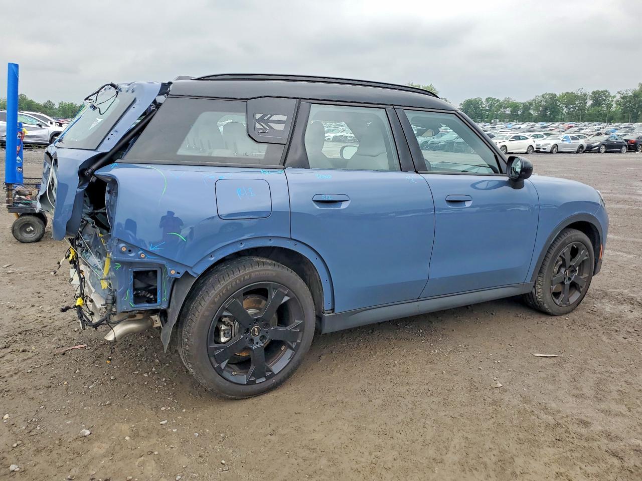 2025 MINI Countryman