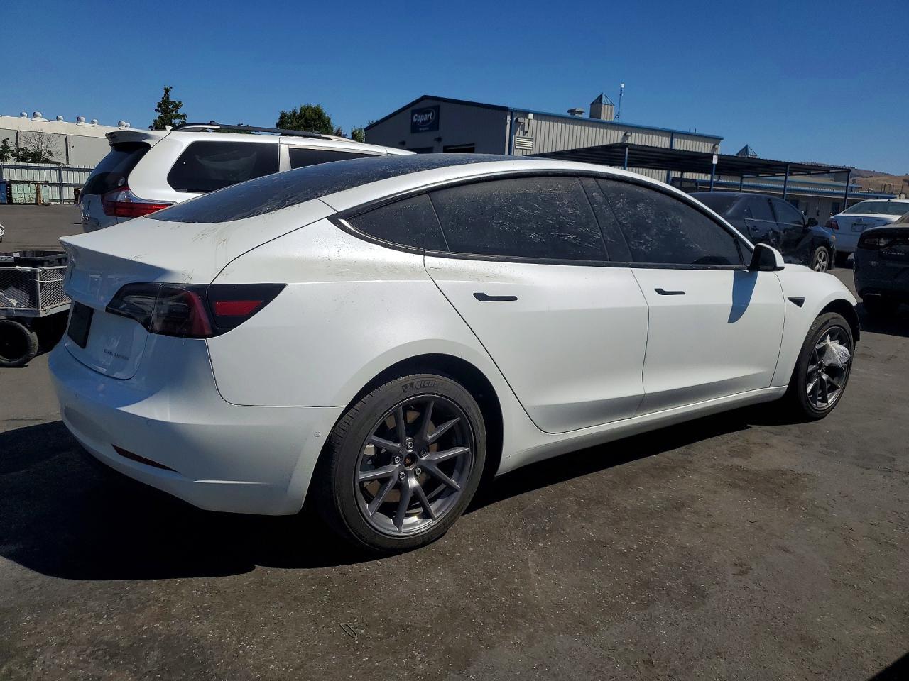 2021 TESLA MODEL 3