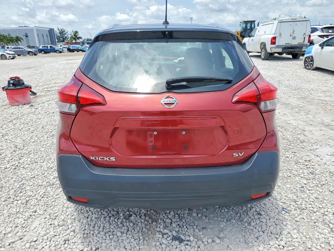 2019 NISSAN KICKS