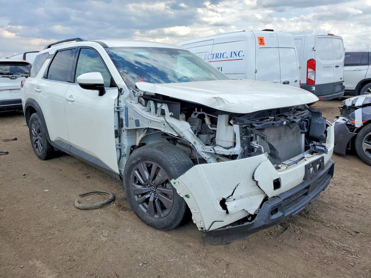 2022 NISSAN PATHFINDER