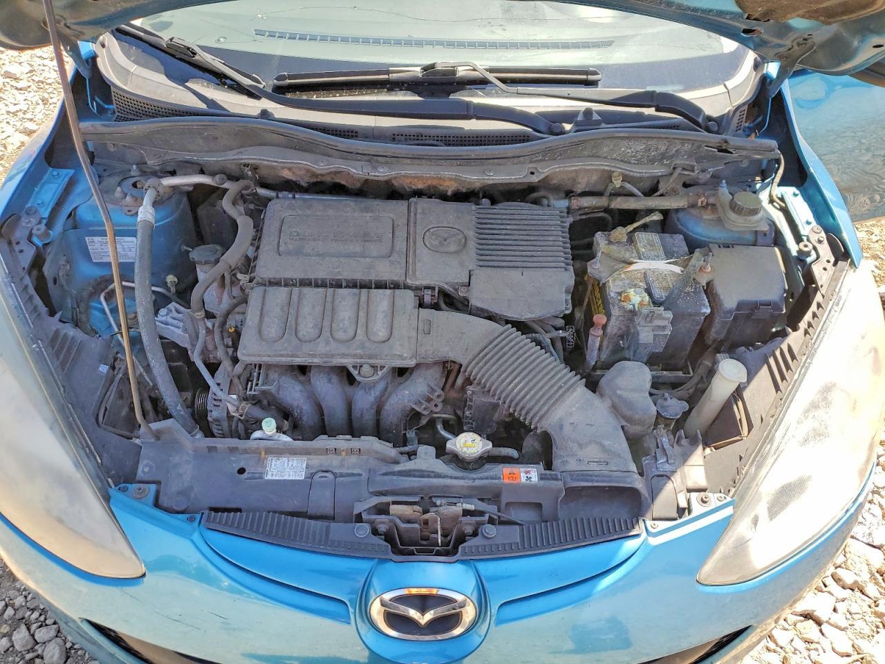 2012 MAZDA 2