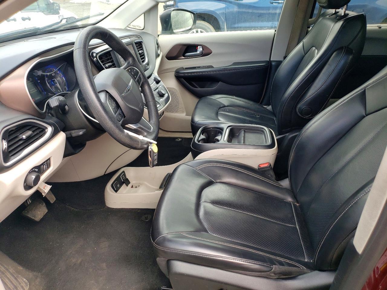 2021 CHRYSLER Voyager