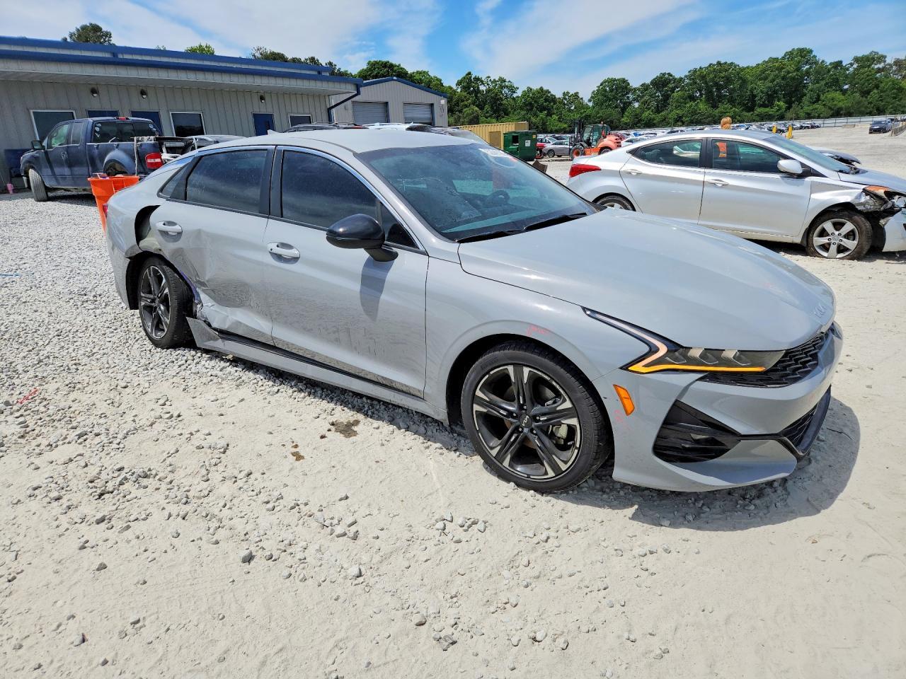 2023 KIA K5