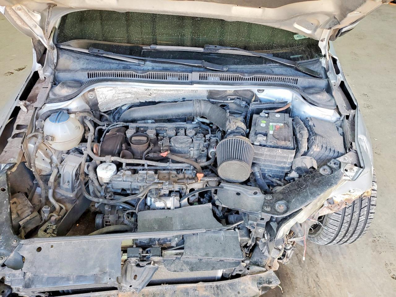 2012 VOLKSWAGEN JETTA