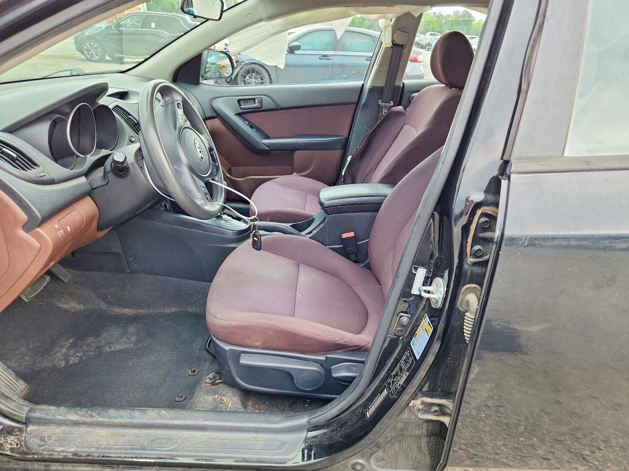 2010 KIA FORTE