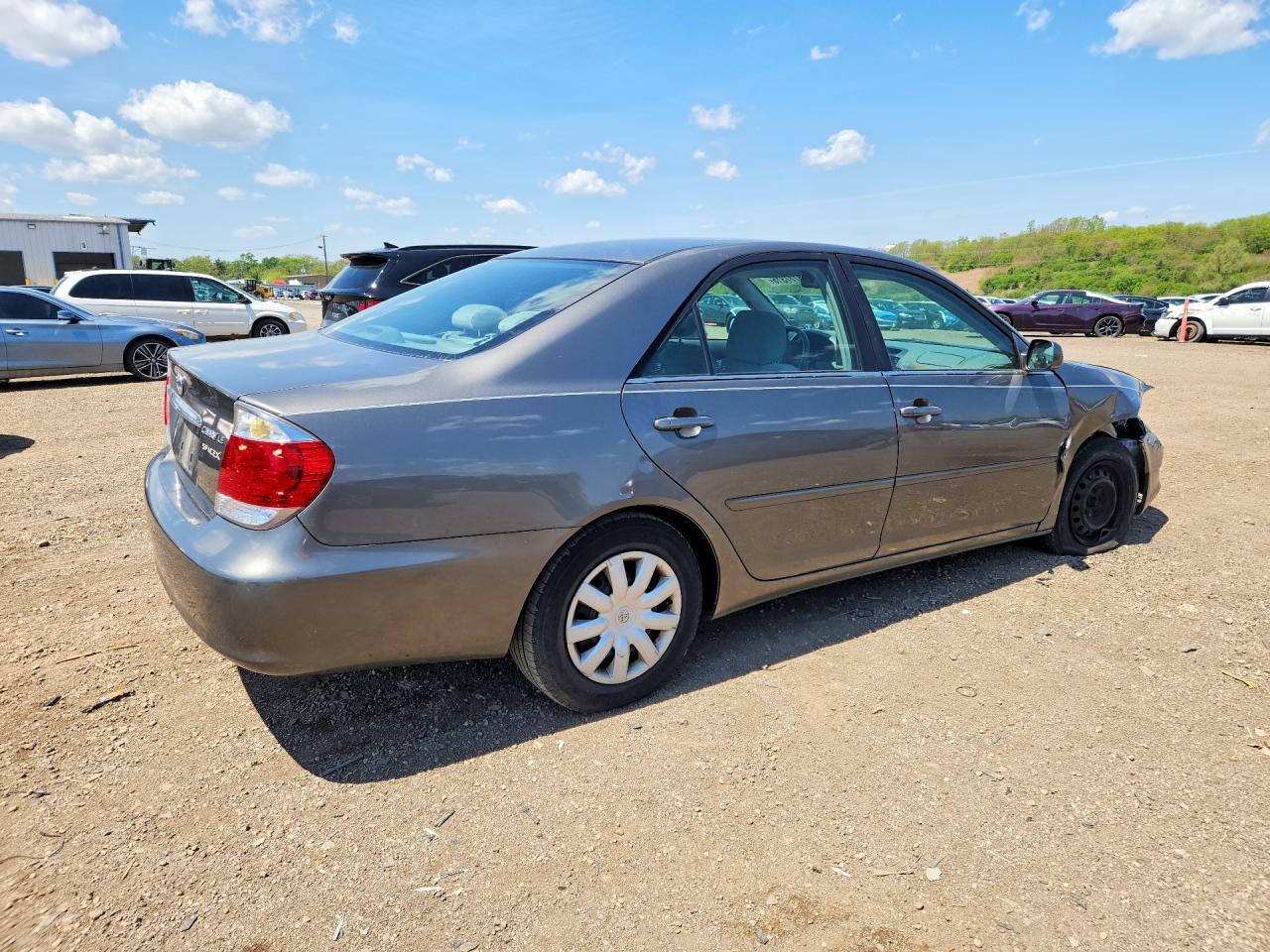2005 TOYOTA CAMRY