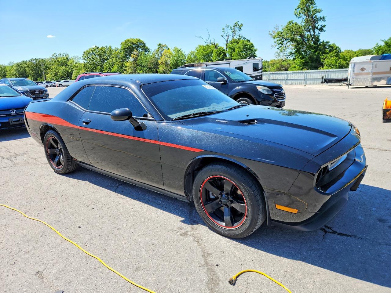 2013 DODGE Challenger