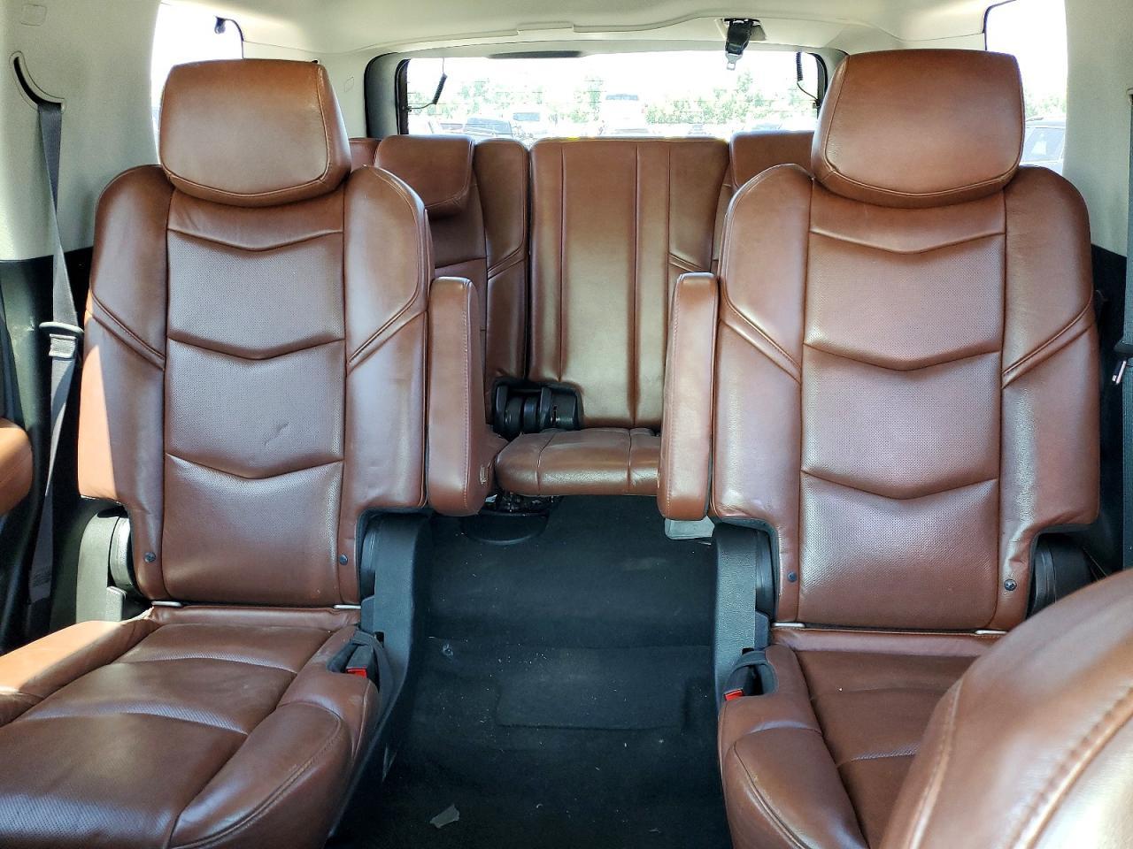 2017 CADILLAC ESCALADE