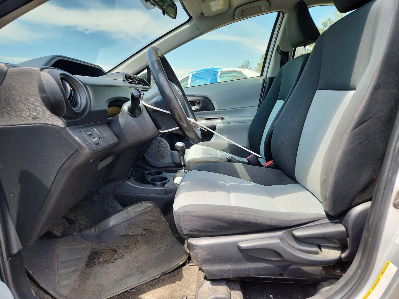 2014 TOYOTA PRIUS