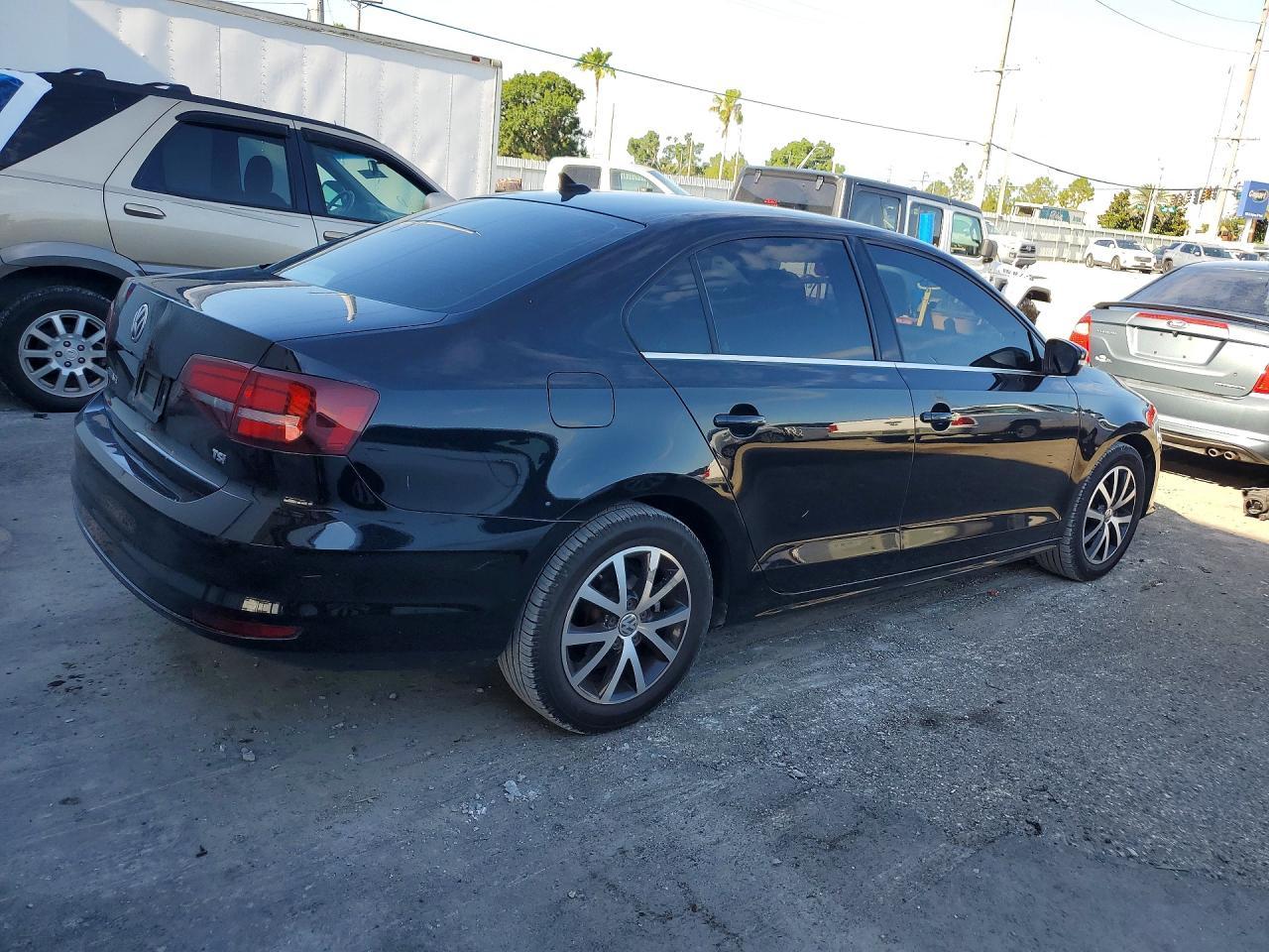 2017 VOLKSWAGEN JETTA