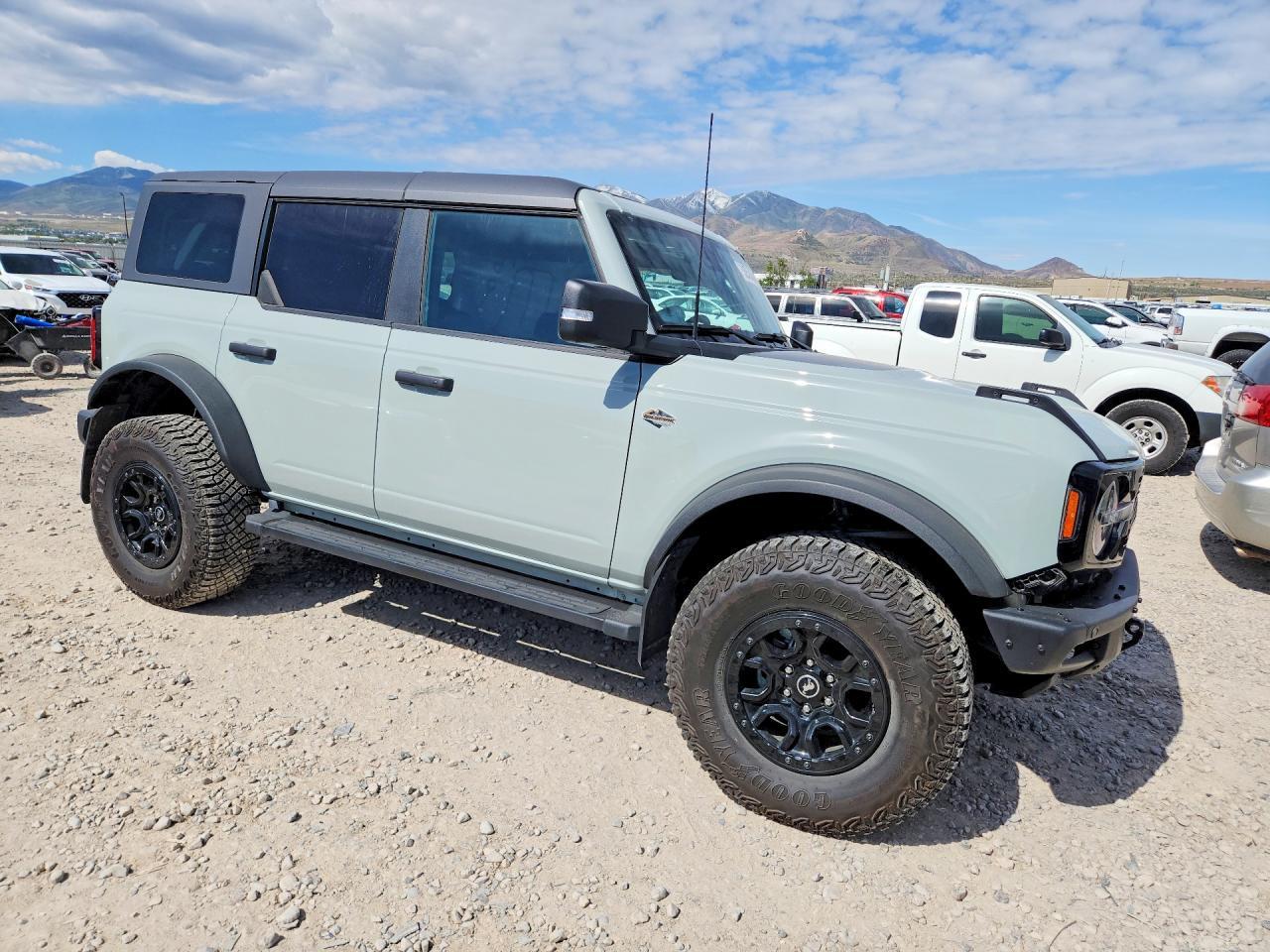 2024 FORD Bronco
