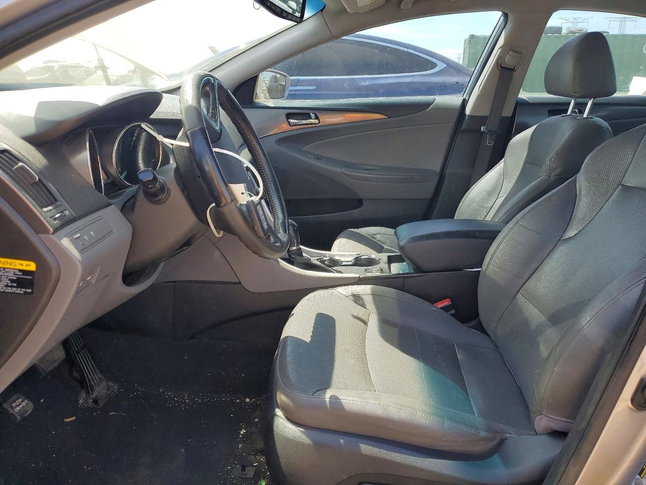 2012 HYUNDAI SONATA