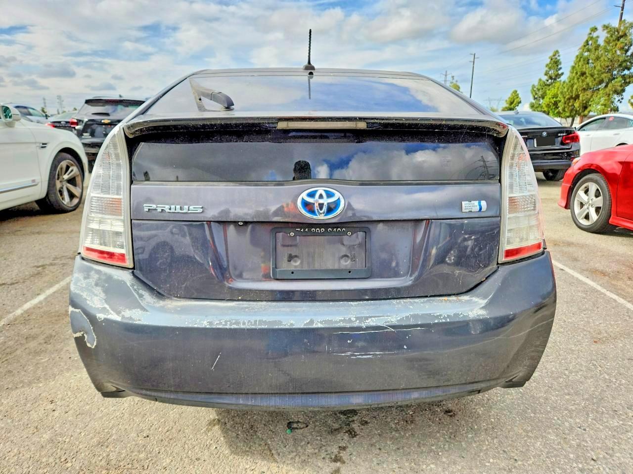 2011 TOYOTA PRIUS