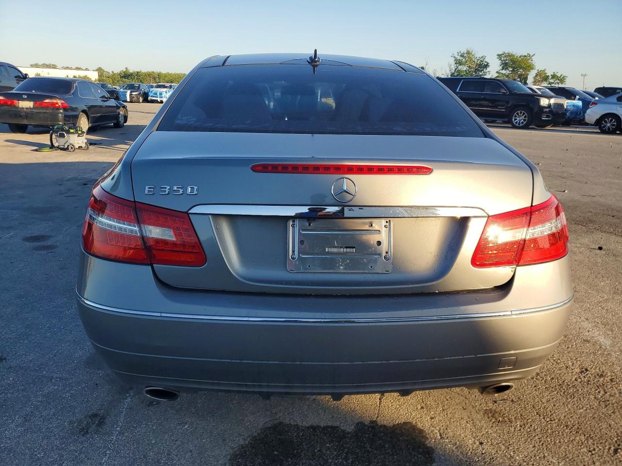 2010 MERCEDES-BENZ E-Class