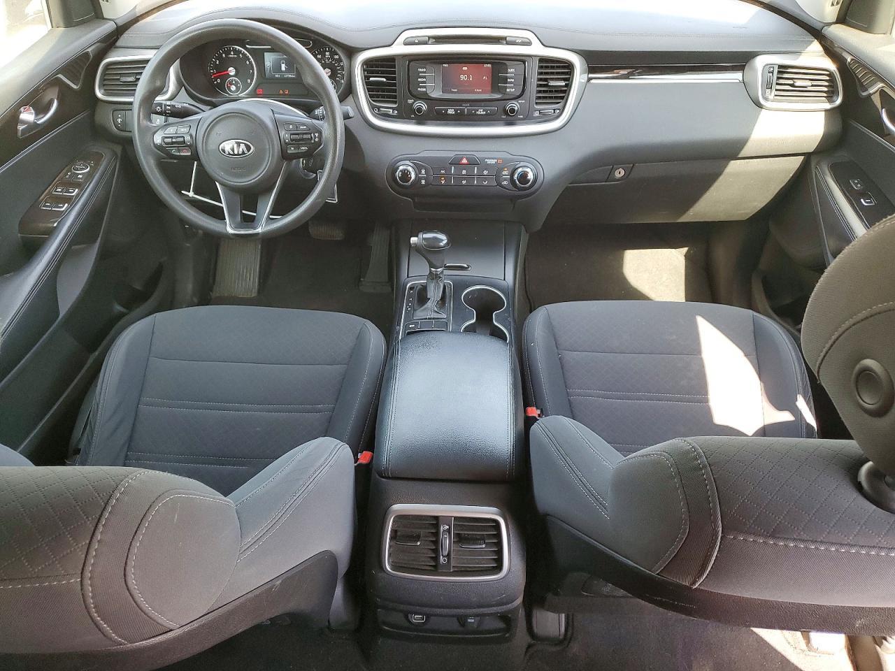 2017 KIA SORENTO