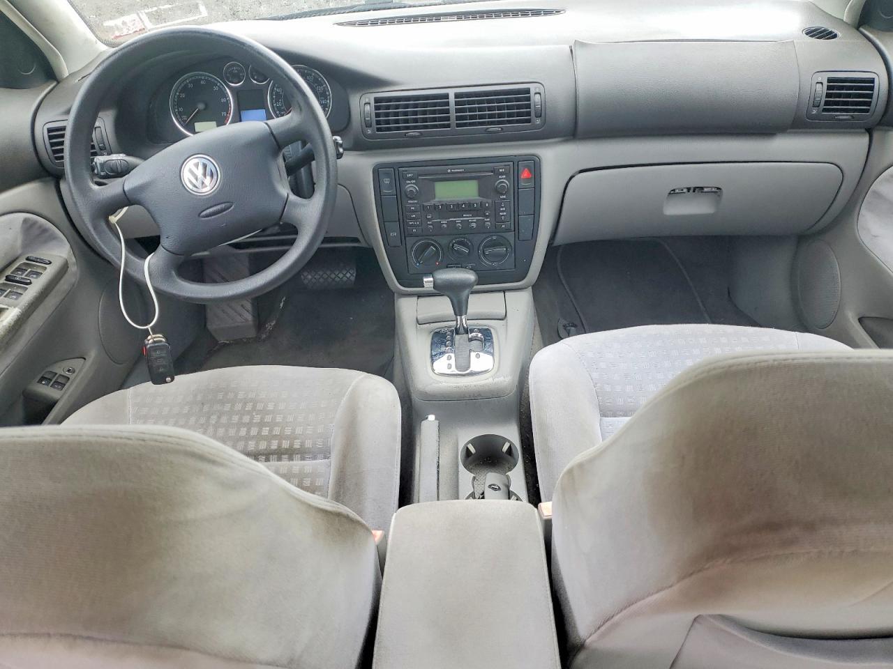 2002 VOLKSWAGEN Passat