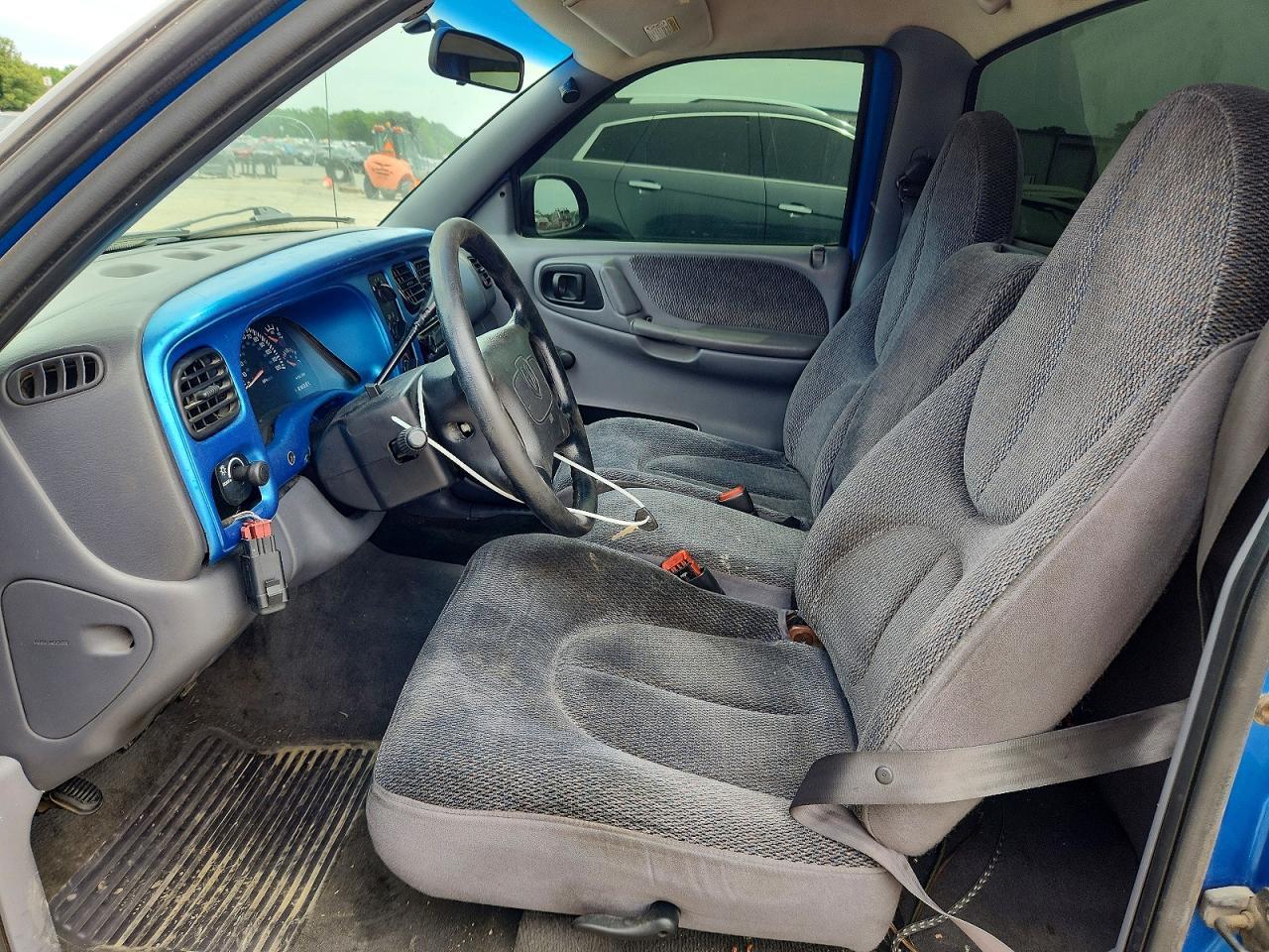 1998 DODGE Dakota