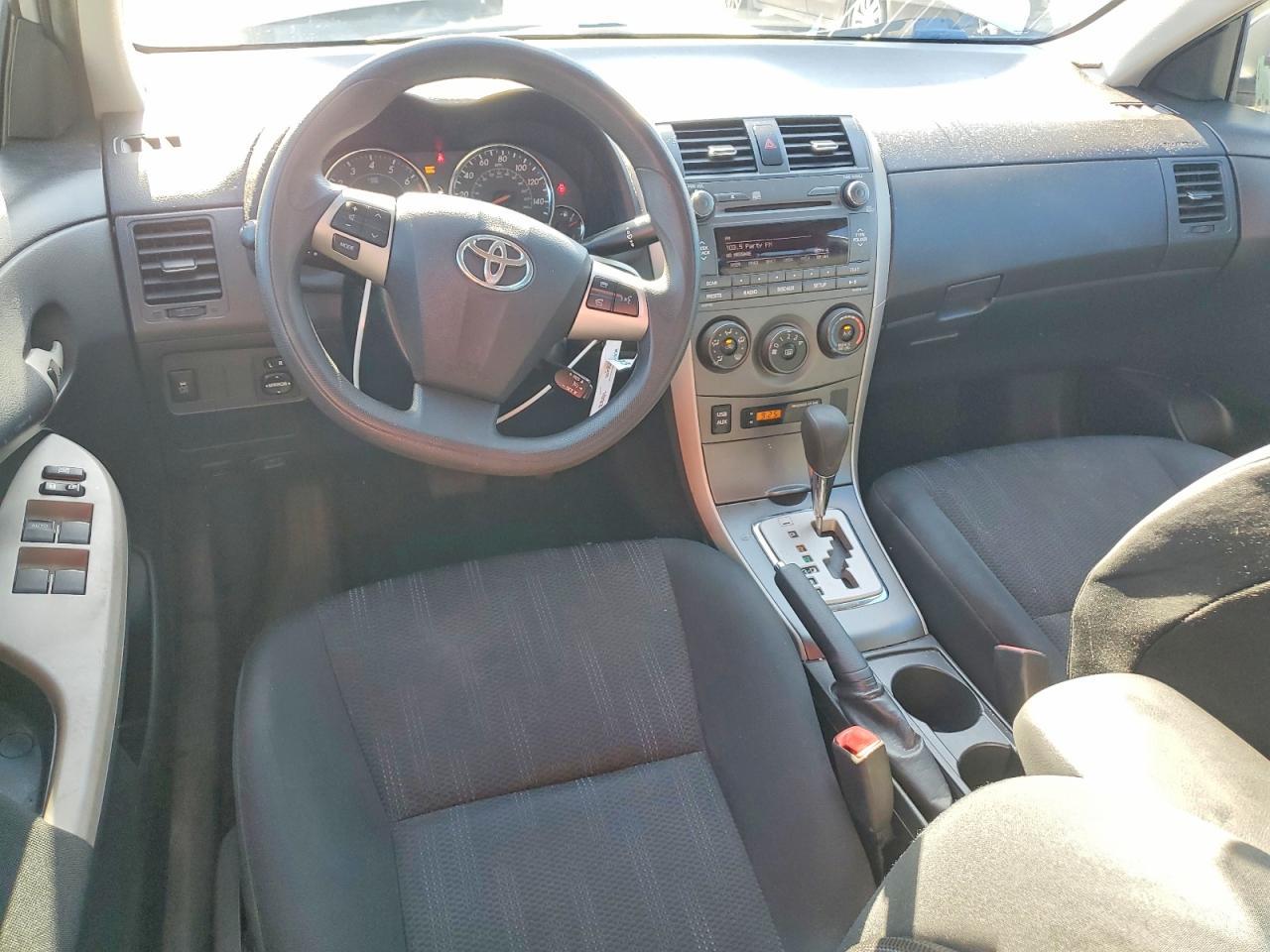 2011 TOYOTA COROLLA