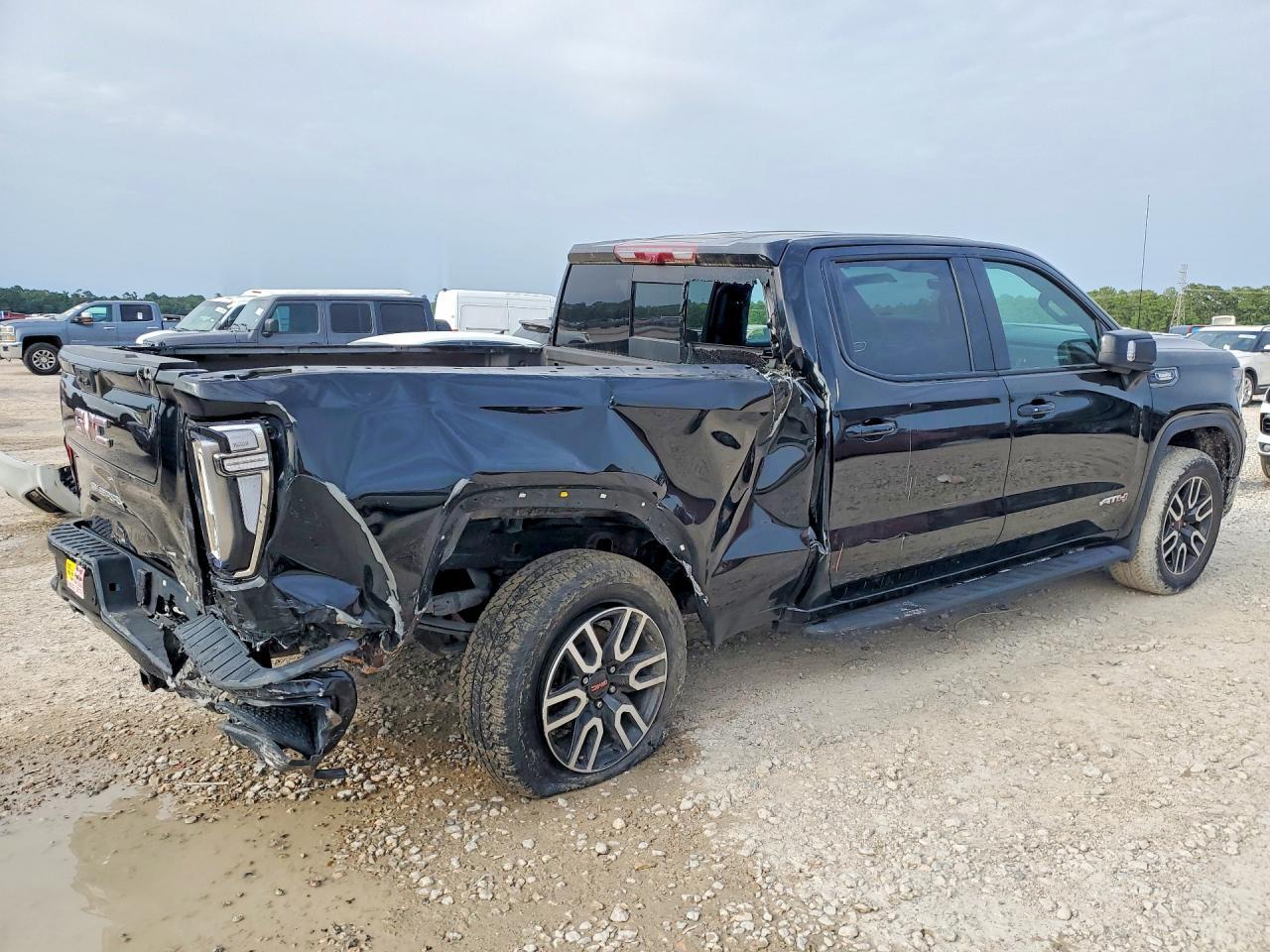 2023 GMC Sierra
