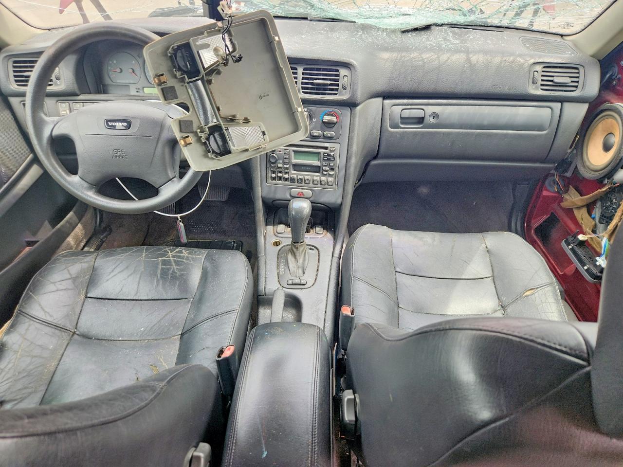 1998 VOLVO V70