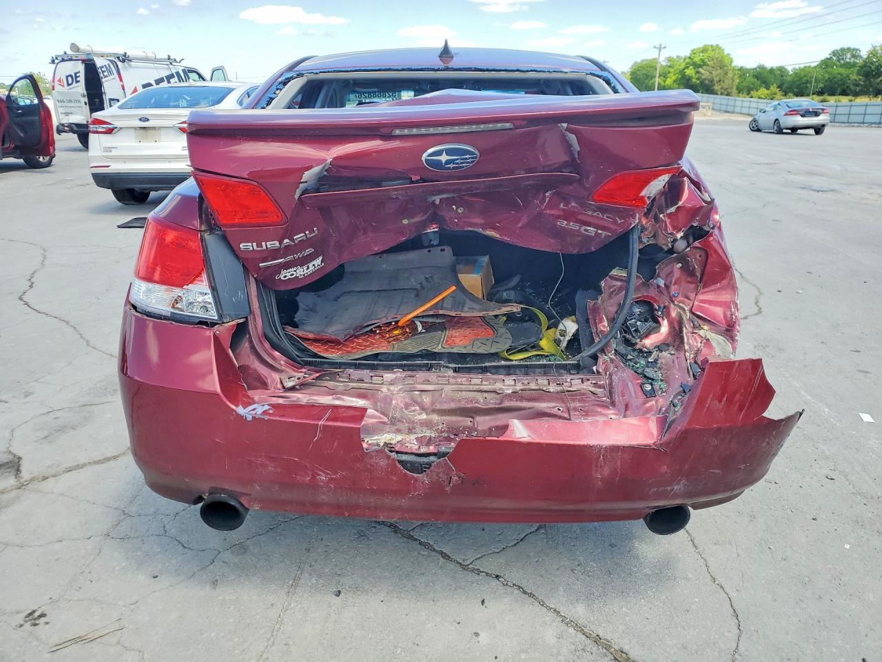2011 SUBARU Legacy