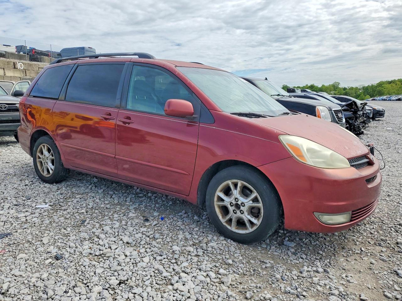 2005 TOYOTA SIENNA