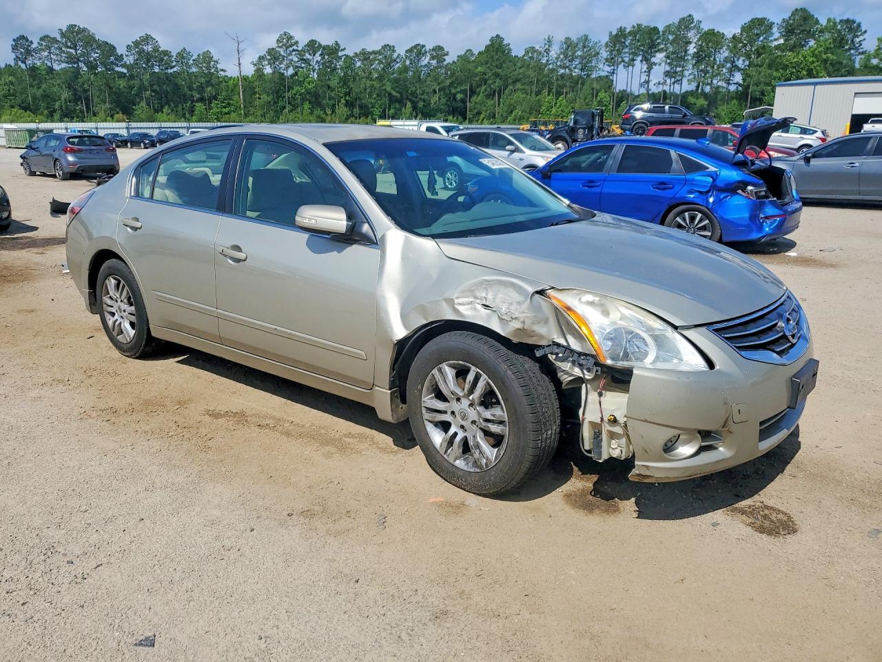 2010 NISSAN ALTIMA