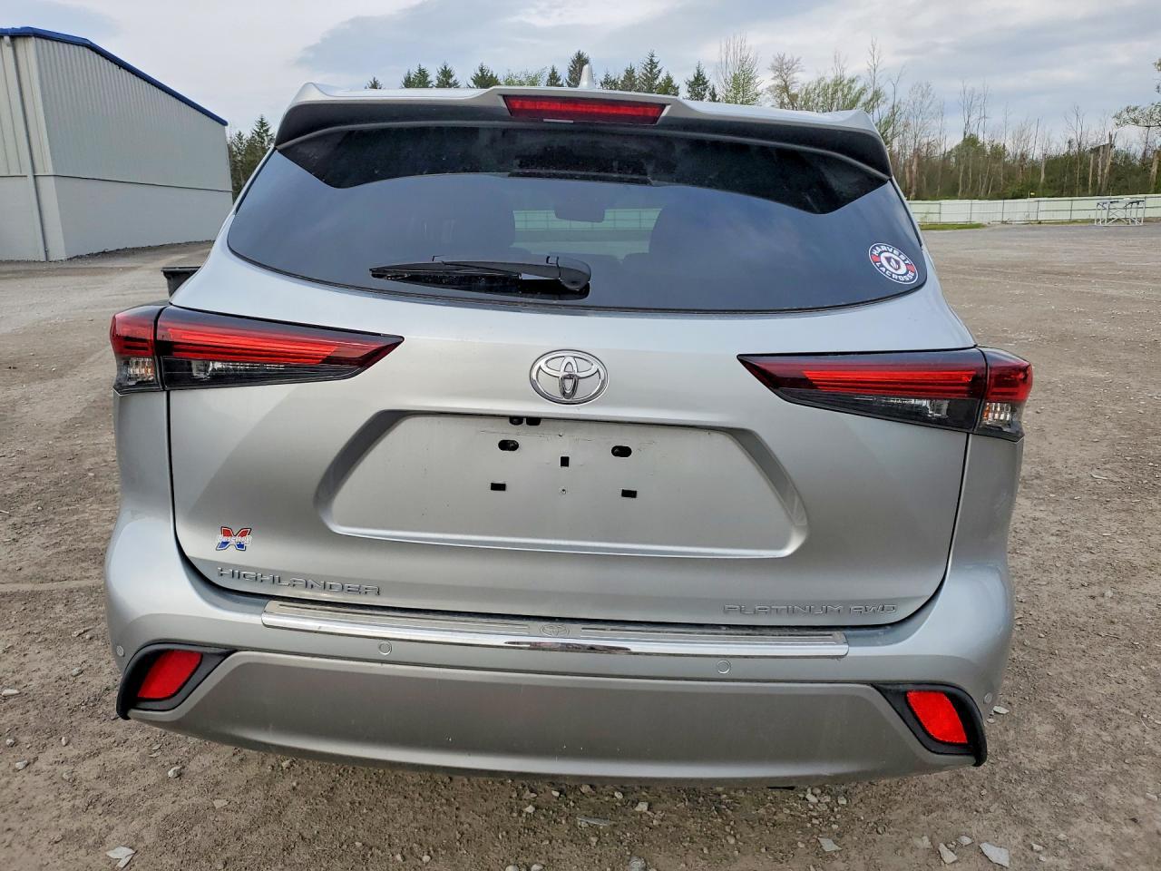2024 TOYOTA HIGHLANDER
