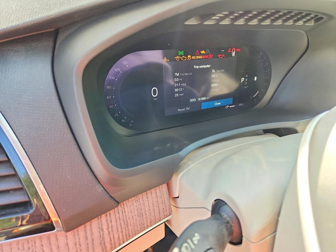 2024 VOLVO XC90