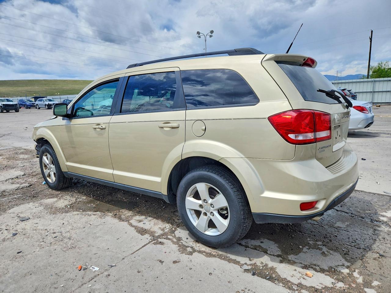 2011 DODGE JOURNEY