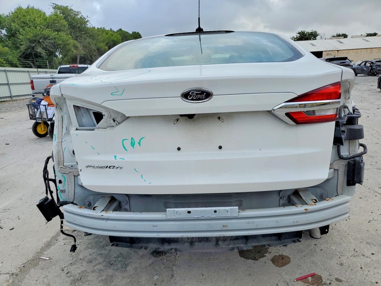 2019 FORD FUSION