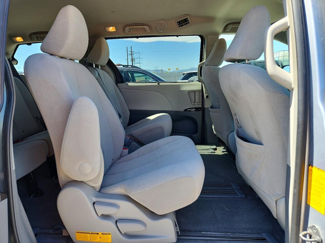2013 TOYOTA SIENNA