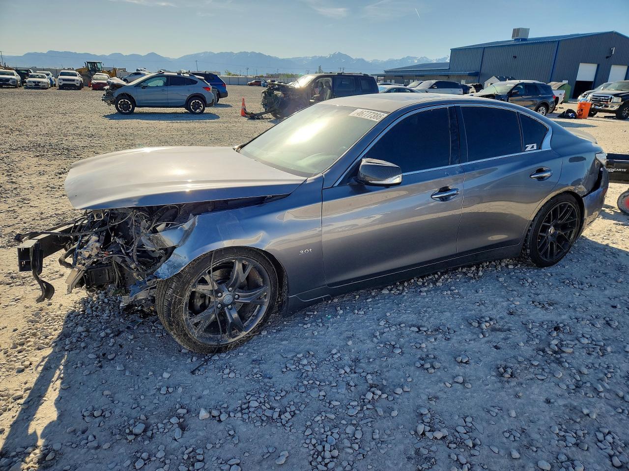 2016 INFINITI Q50