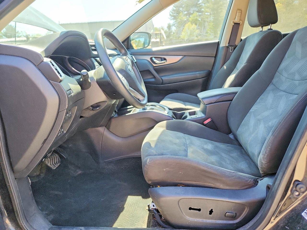 2016 NISSAN ROGUE