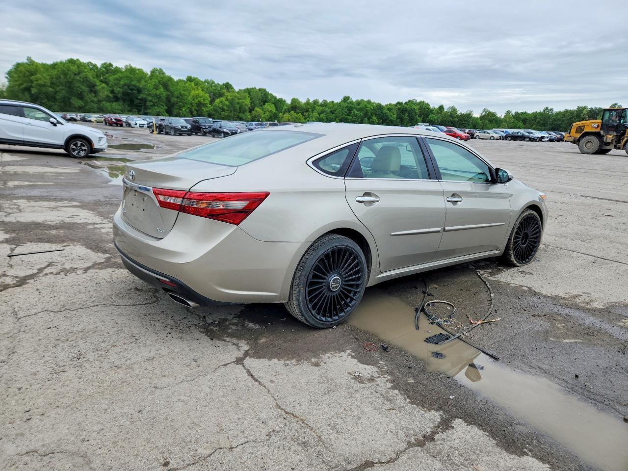2016 TOYOTA Avalon