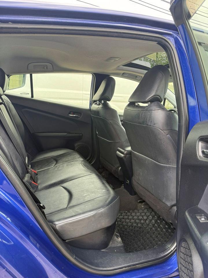 2017 TOYOTA PRIUS