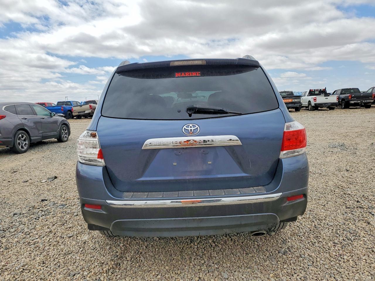 2013 TOYOTA HIGHLANDER