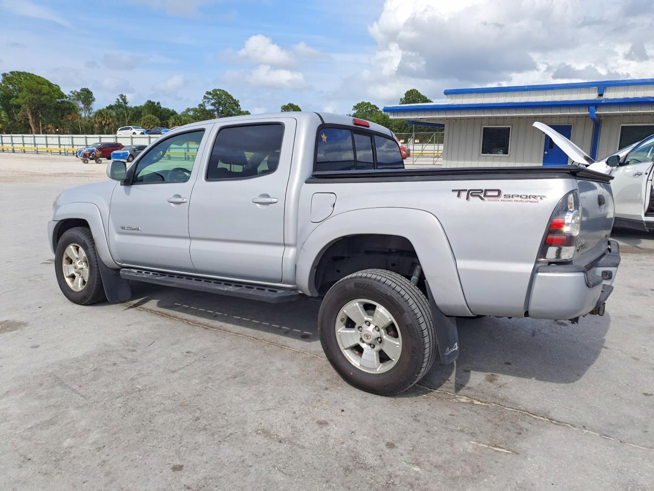 2009 TOYOTA TACOMA
